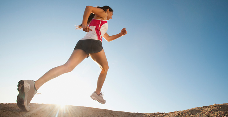 走り続ける Keep running 伝統技術の継承と最先端技術を追求し社会に貢献します。